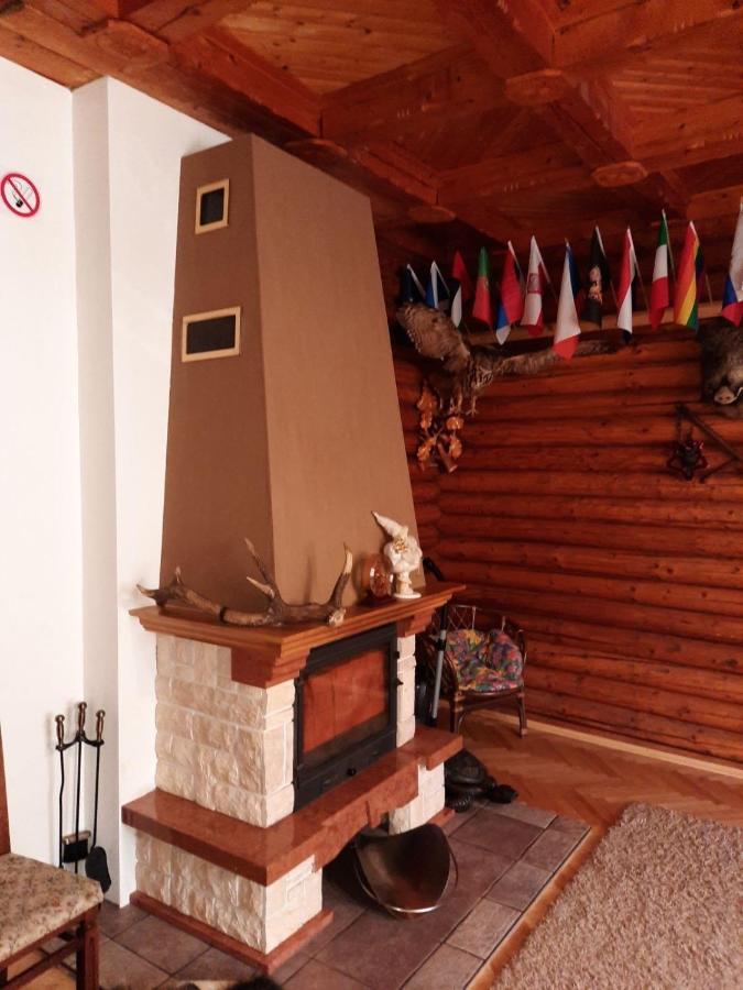 Садиба У Крайлюків ヤレムチャ エクステリア 写真